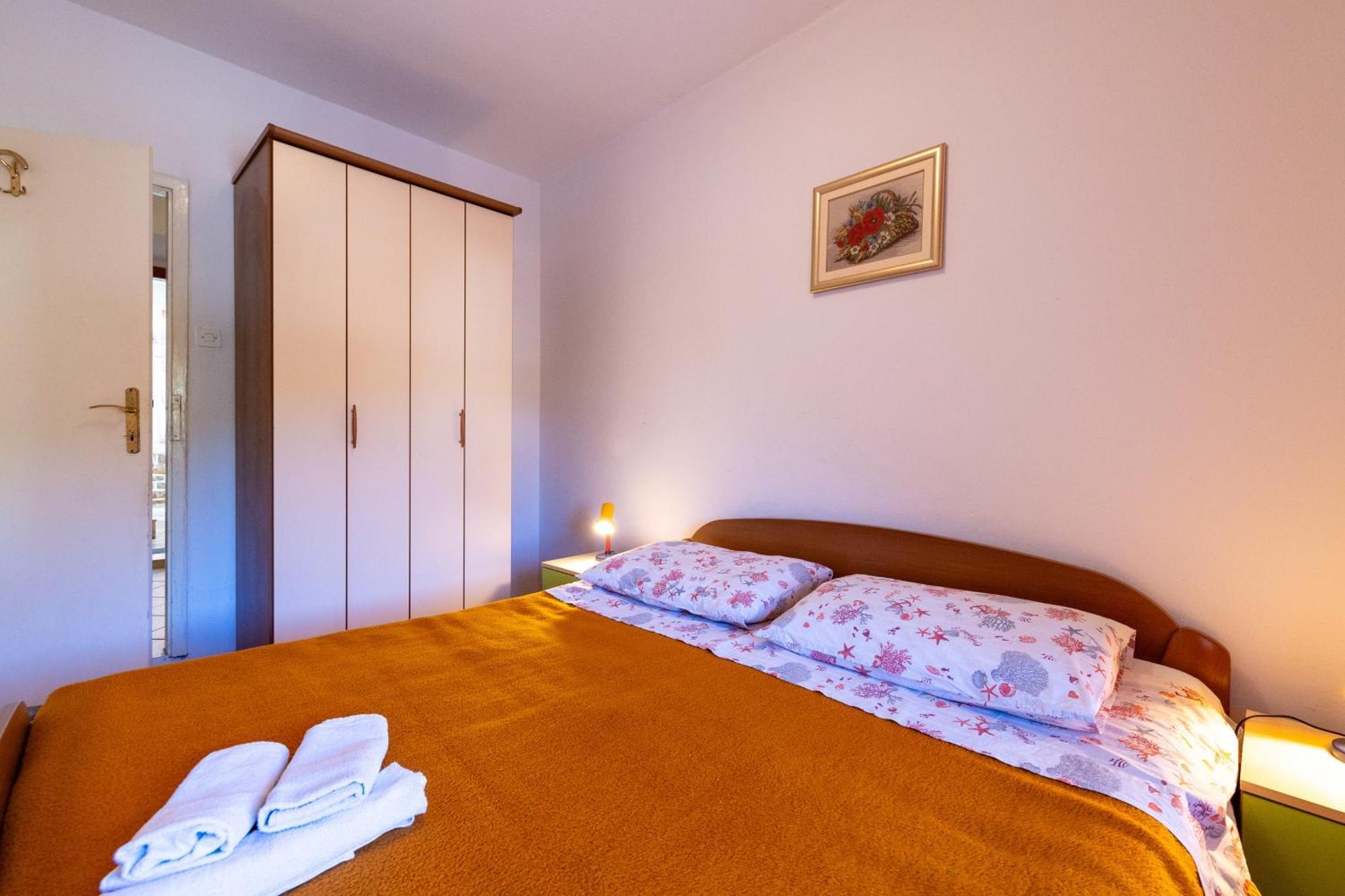 Apartments By The Sea Cove Zarace - Gdinj, Hvar - 2047 Værelse billede