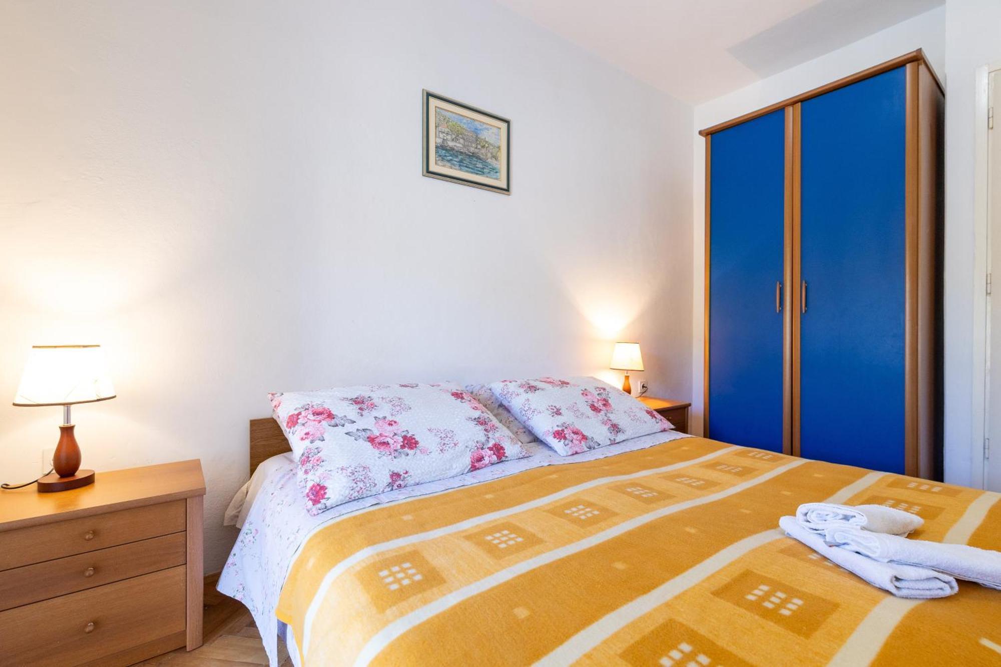 Apartments By The Sea Cove Zarace - Gdinj, Hvar - 2047 Værelse billede